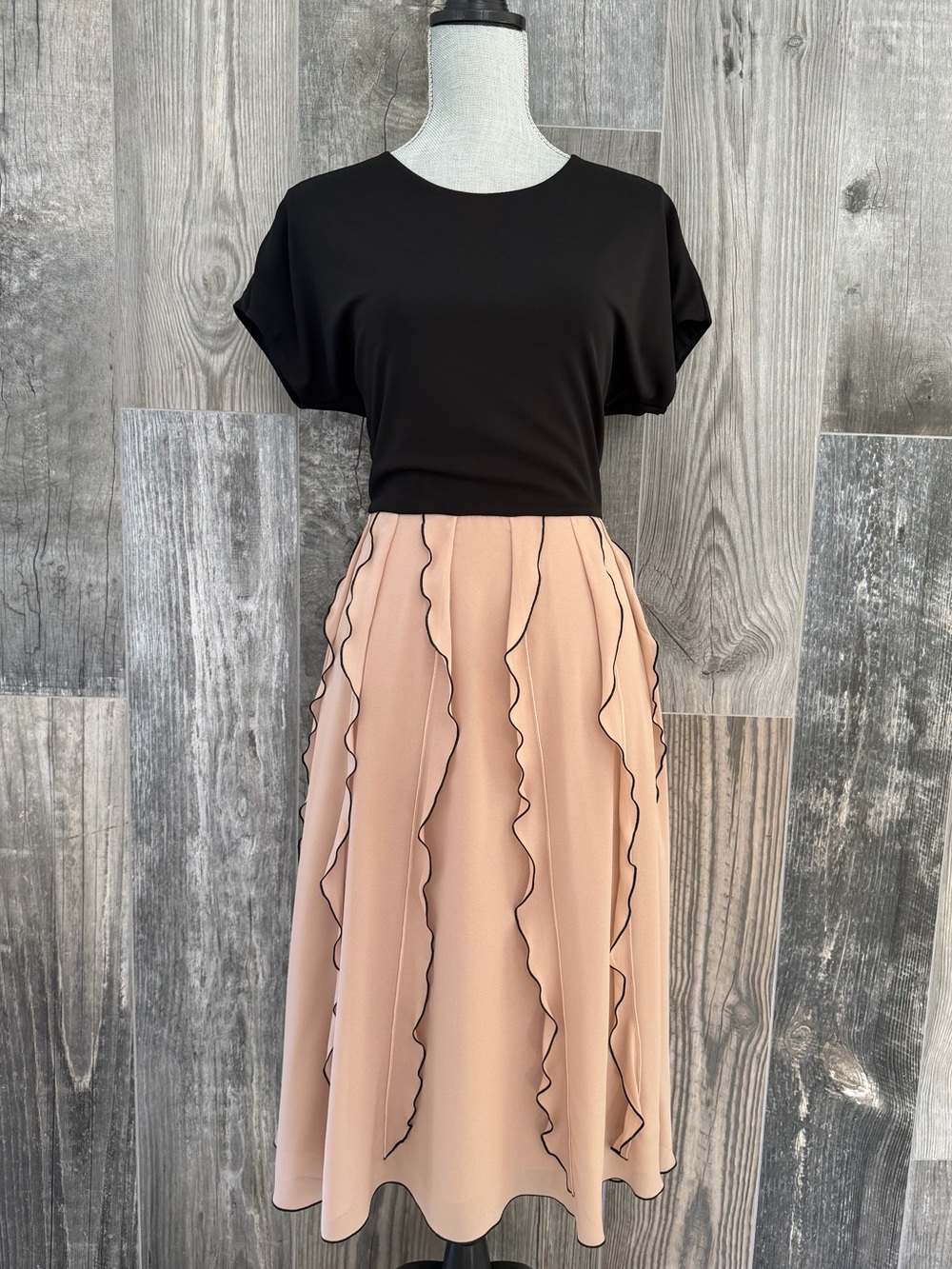NWT* Max Mara Studio Black and Beige Ruffled Chiffon MIDI Dress